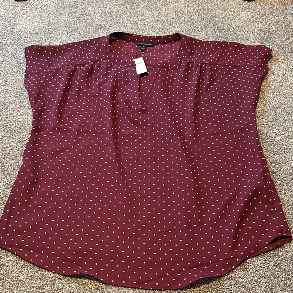 Adorable Banana Republic top